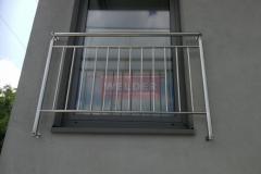 Balustrada-z-wypelnieniem-pionowym-INOX-stal-nierdzewna-Portfenetr-Balkon-Schody-9