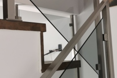 Balustrady-szklane-Balustrada-nierdzewna-szklana-szklo-VSG-Schodowa-nowoczesna-34