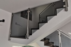 Balustrady-szklane-Balustrada-nierdzewna-szklana-szklo-VSG-Schodowa-nowoczesna-49